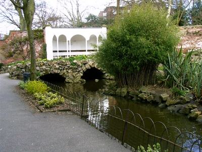 Canal Gardens